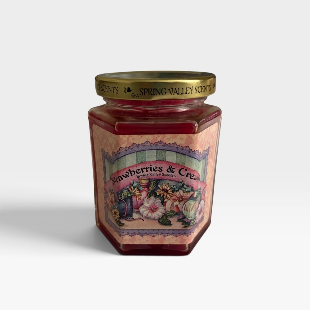 Vintage Home Interiors Spring Valley Scents Strawberries Cream Candle Unburned